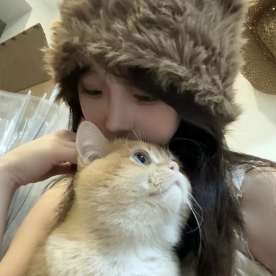 美女荒野逃亡